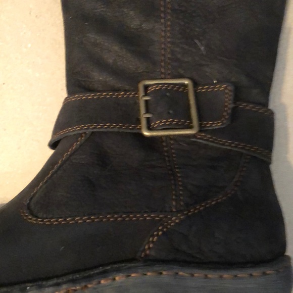 Last pair NWT Kaila born concepts flat high boots - Picture 4 of 6
